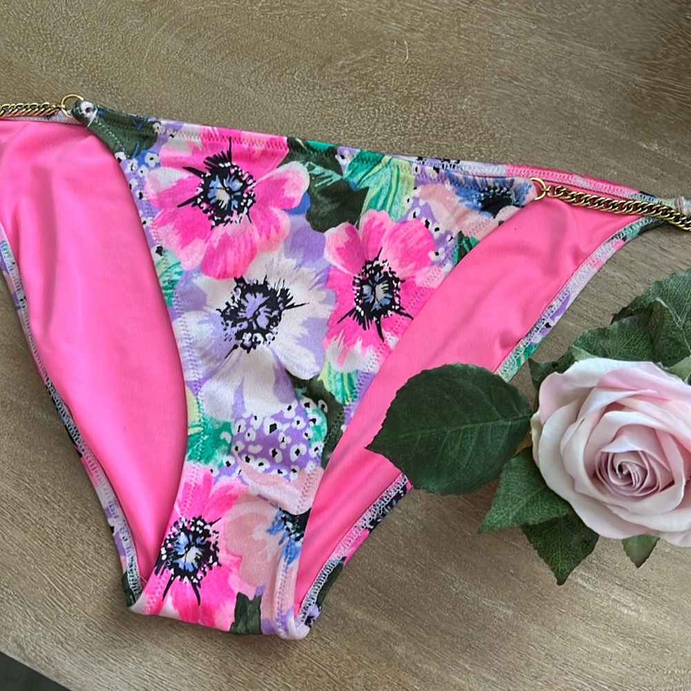NWOT VS Gold Chain Bikini Bottom